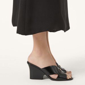 loropiana Vera Sandal