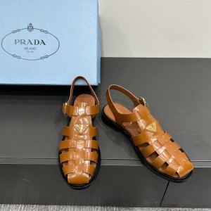 프라다 25 로마 샌들