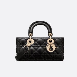 SSA 디올 LADY D-JOY 레더 퀼팅 로고 체인 스몰 백 M0613ONGE 22 x 12 x 6cm