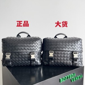 SSA BOTTEGA VENETA 남성 우븐 메신저백 776524 30*22*11.5cm