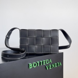 SSA 보테가베네타 카세트 758105 23*15*5cm